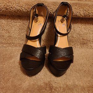 Black Colin Stuart Snake Print Platform Heels - Women's size 7